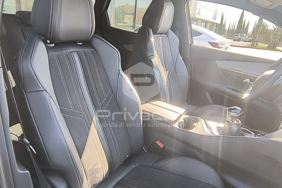PEUGEOT 3008 BlueHDi 130 S&S Allure
