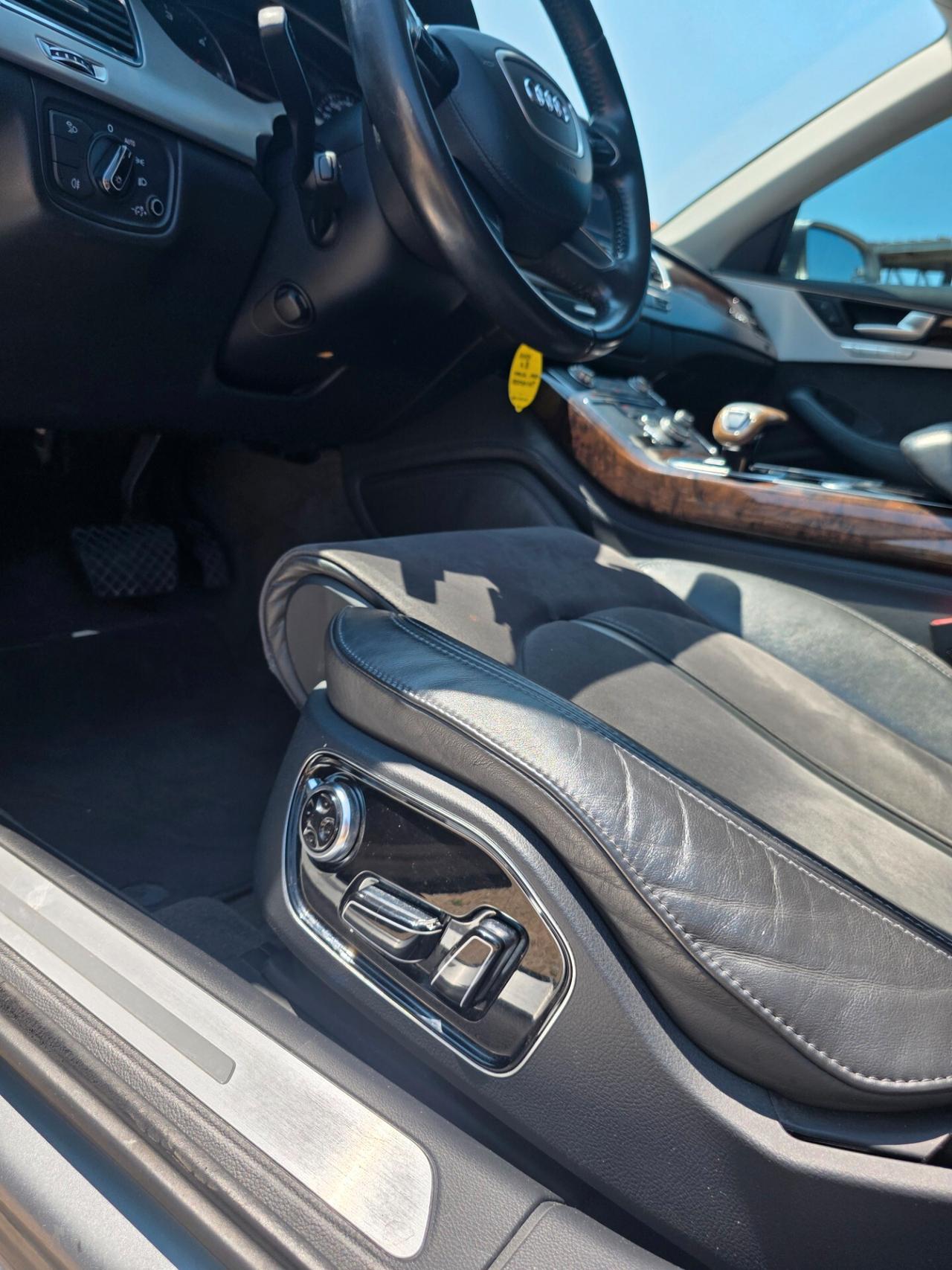 Audi A8 4.2 V8 TDI quattro tiptronic