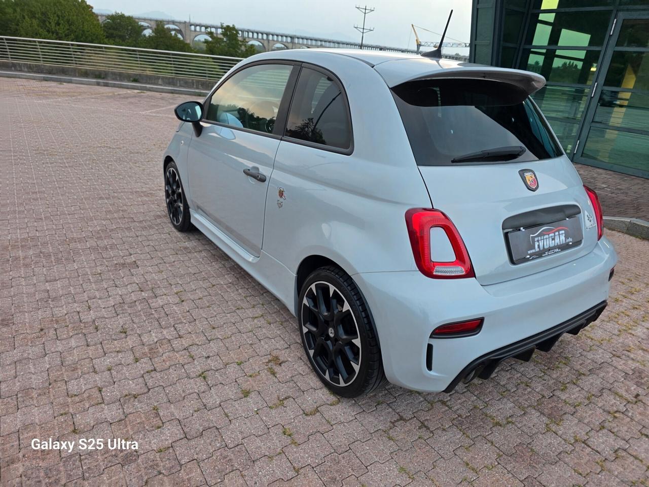 595 180 CV Competizione valutiamo usato