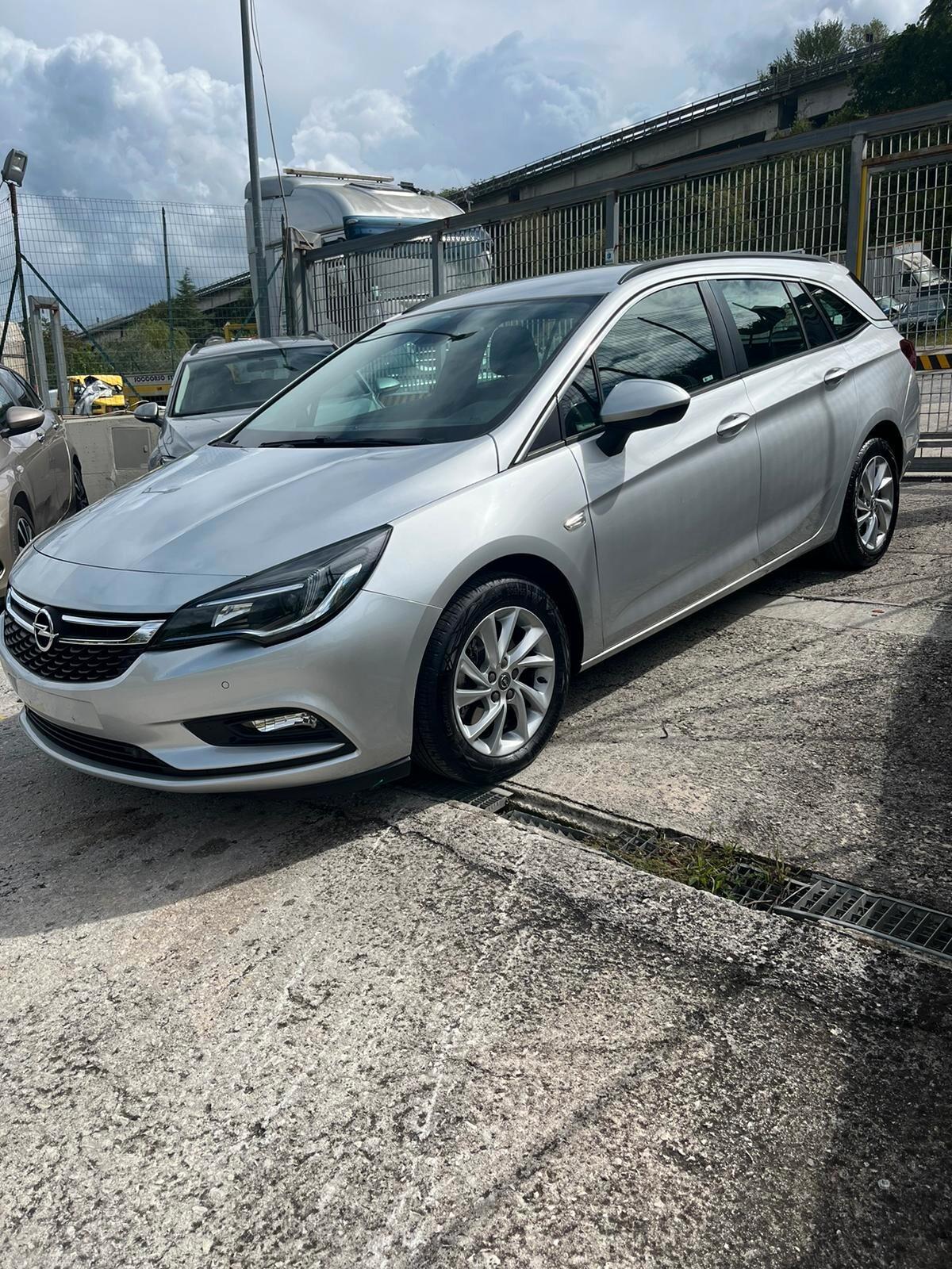 Opel Astra 1.6 CDTi 136CV Start&Stop Sports Tourer Business