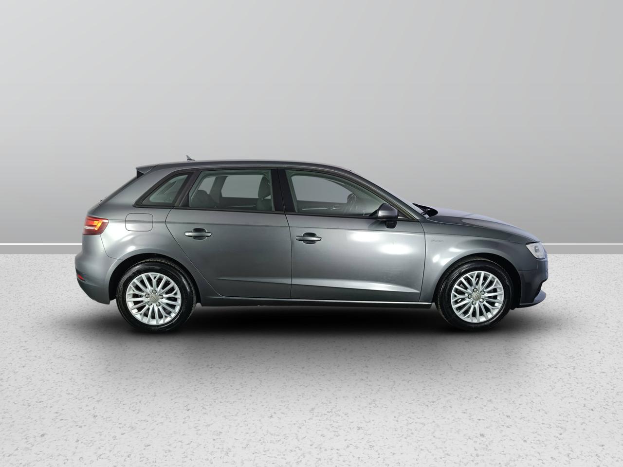 AUDI A3 III 2016 Sportback - A3 Sportback 1.4 tfsi g-tron Business 110cv s-tronic