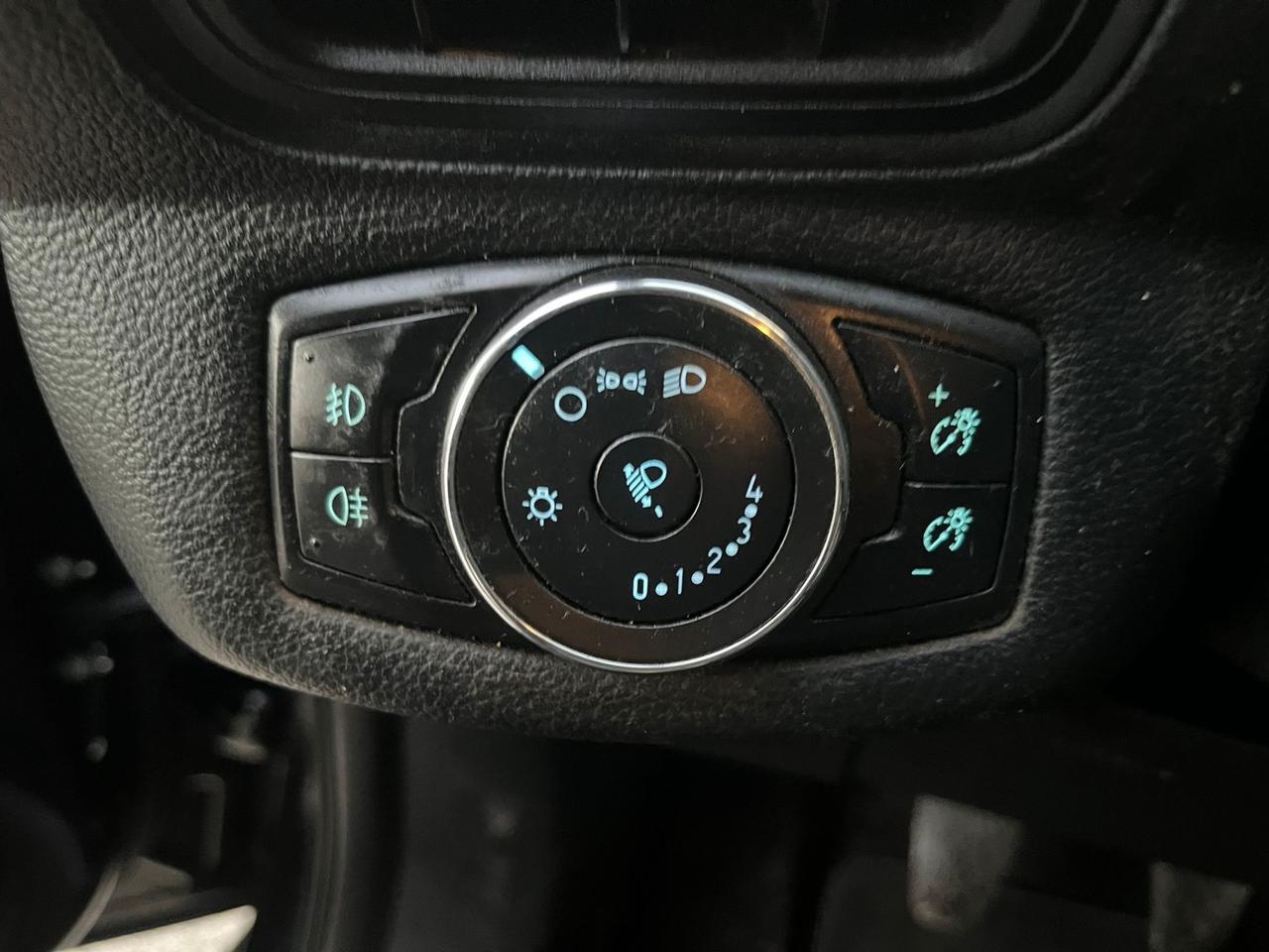 Ford B-Max 1.6 TDCi 95 CV Individual