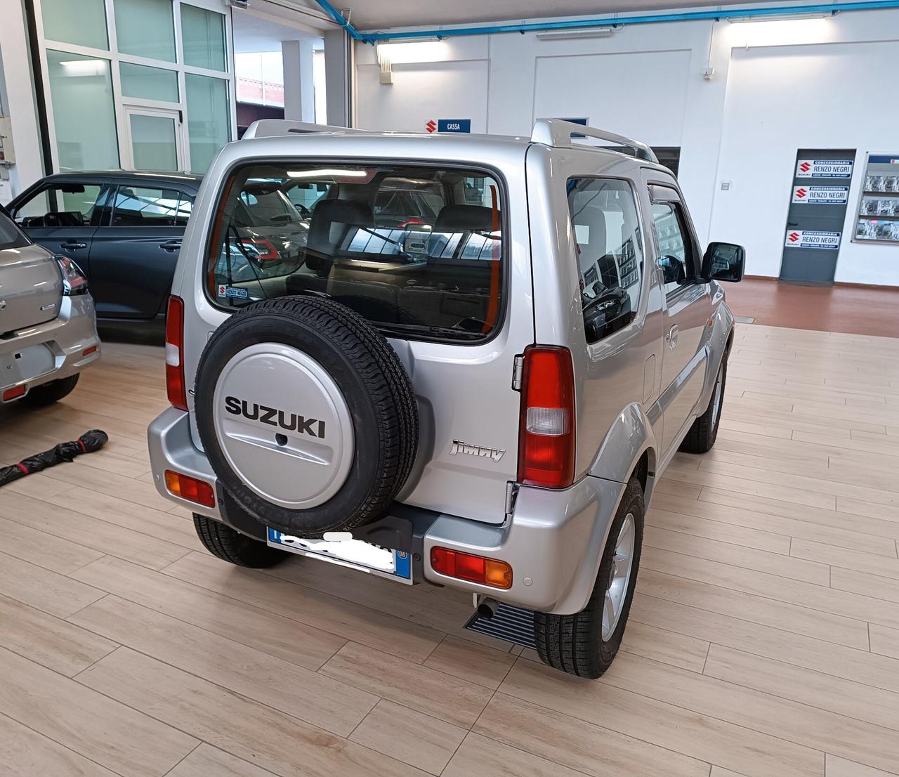 Suzuki Jimny 1.3i 16V cat 4WD JLX Più