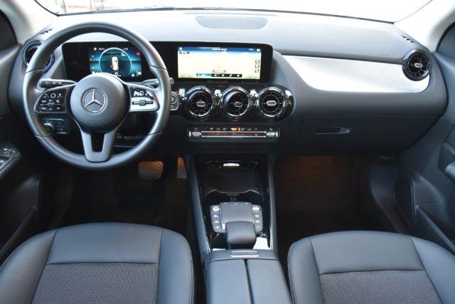MERCEDES-BENZ GLA 180 d Automatic Business Extra *NAVIGATRE,TELECAMERA*