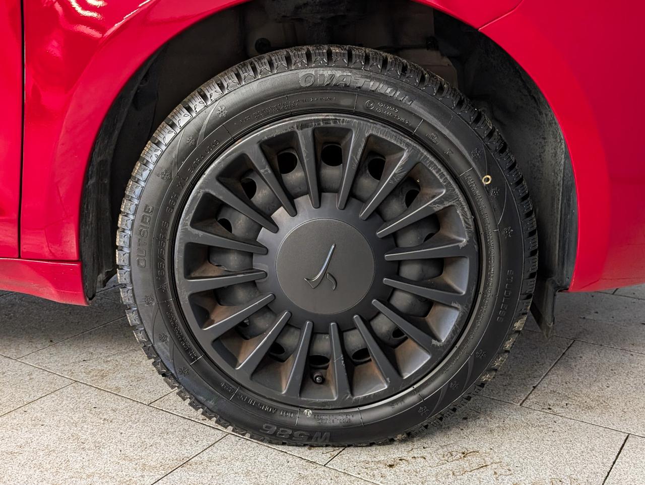 Lancia Ypsilon 1.0 Hybrid 70cv Silver