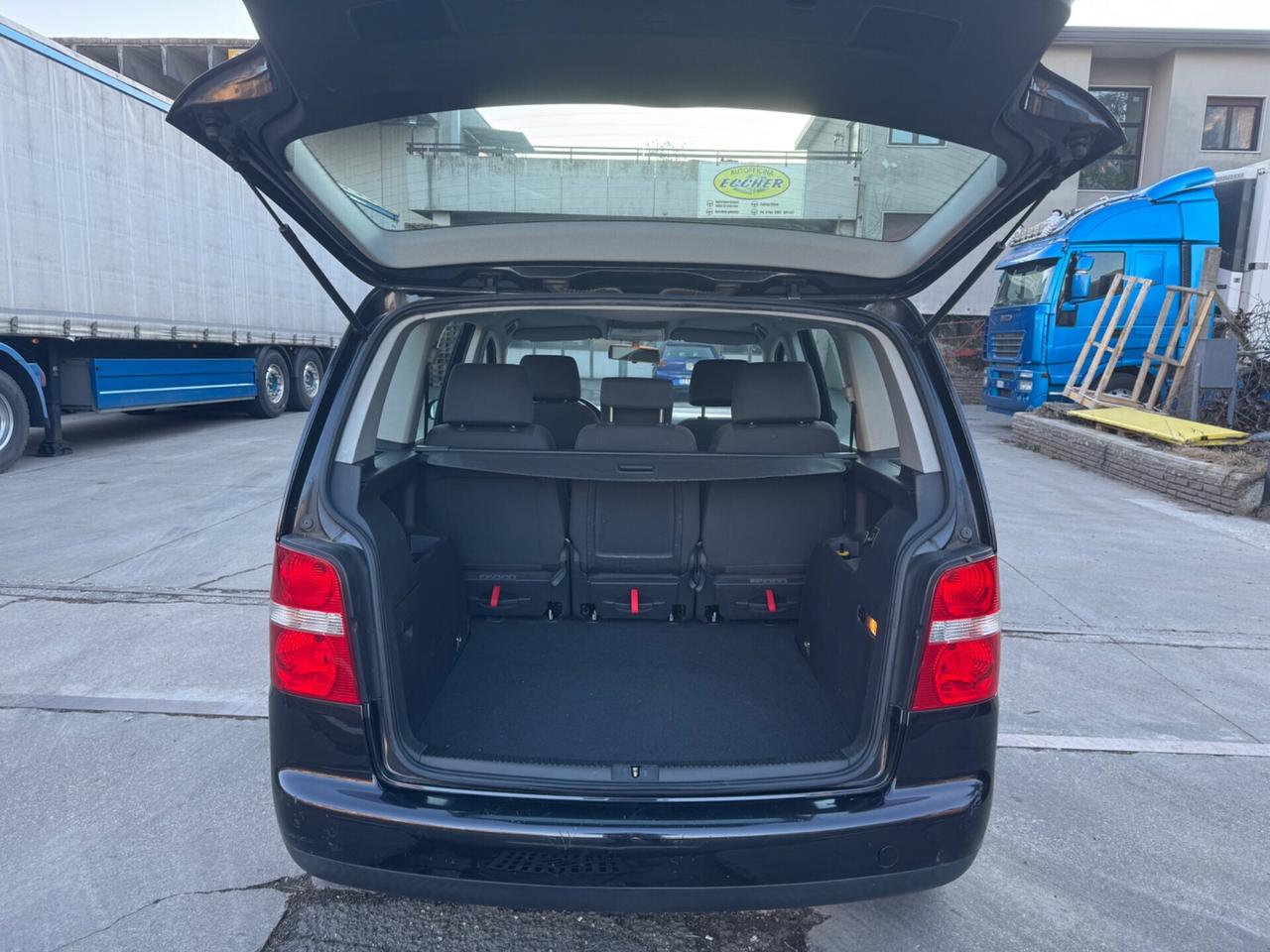 Volkswagen Touran 1.9 TDI 105CV DSG X COMMERCIANTI