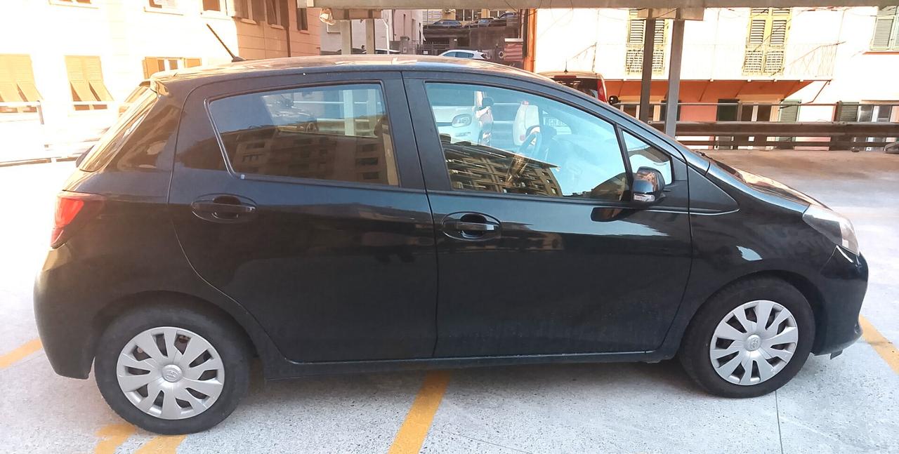 Toyota Yaris 1.4 D-4D 5 porte Active