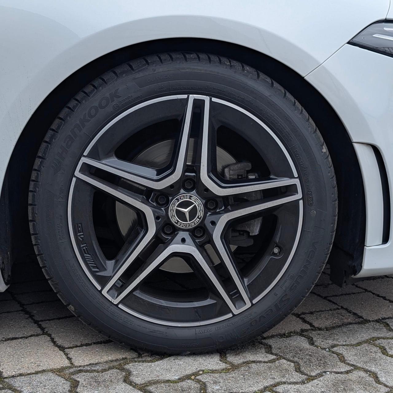 Mercedes-benz A 200 Prenium AMG Automatic 4Matic