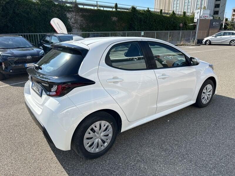 Toyota Yaris Yaris 1.5 Hybrid 5 porte Active IVA ESPOSTA COMPRESA GARANZIA FINO AL 2033