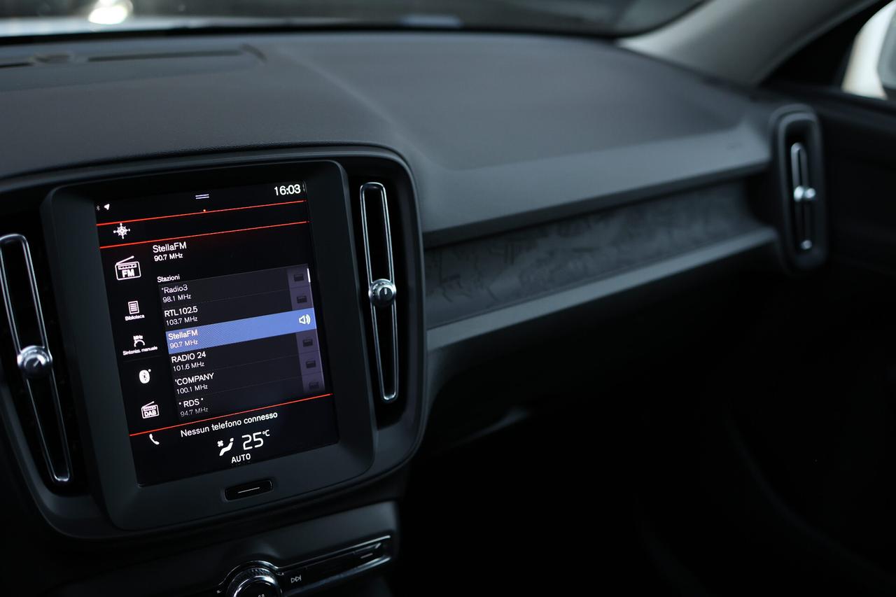 Volvo XC40 D3 Momentum Core