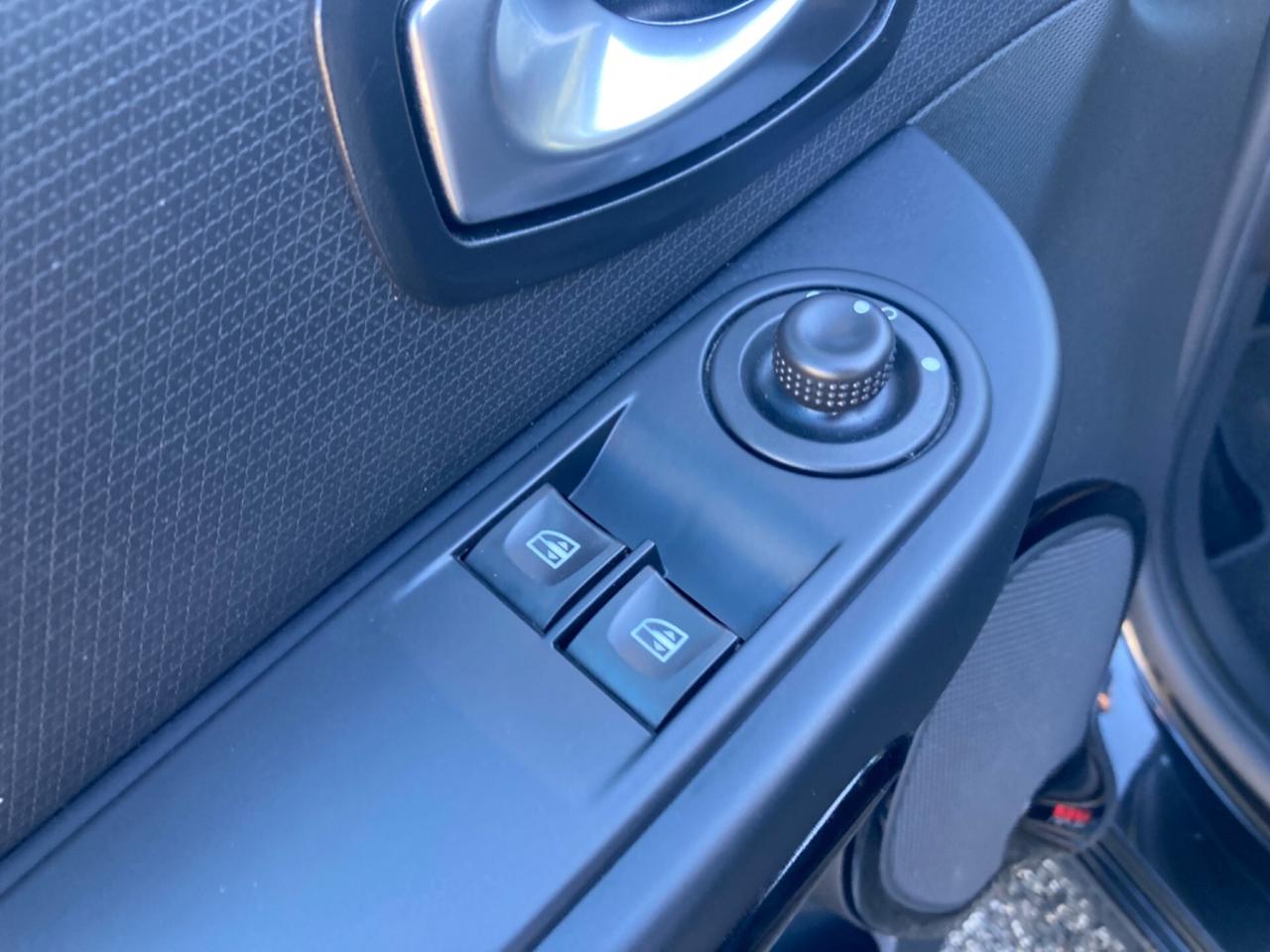 RENAULT CLIO 1.5 DCI (PROPRIETARIO UNICO)