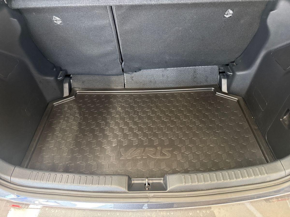 TOYOTA Yaris 4ª serie - Yaris 1.5 Hybrid 5 porte Trend