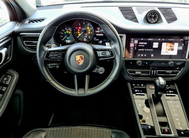 PORSCHE Macan 2.0 T