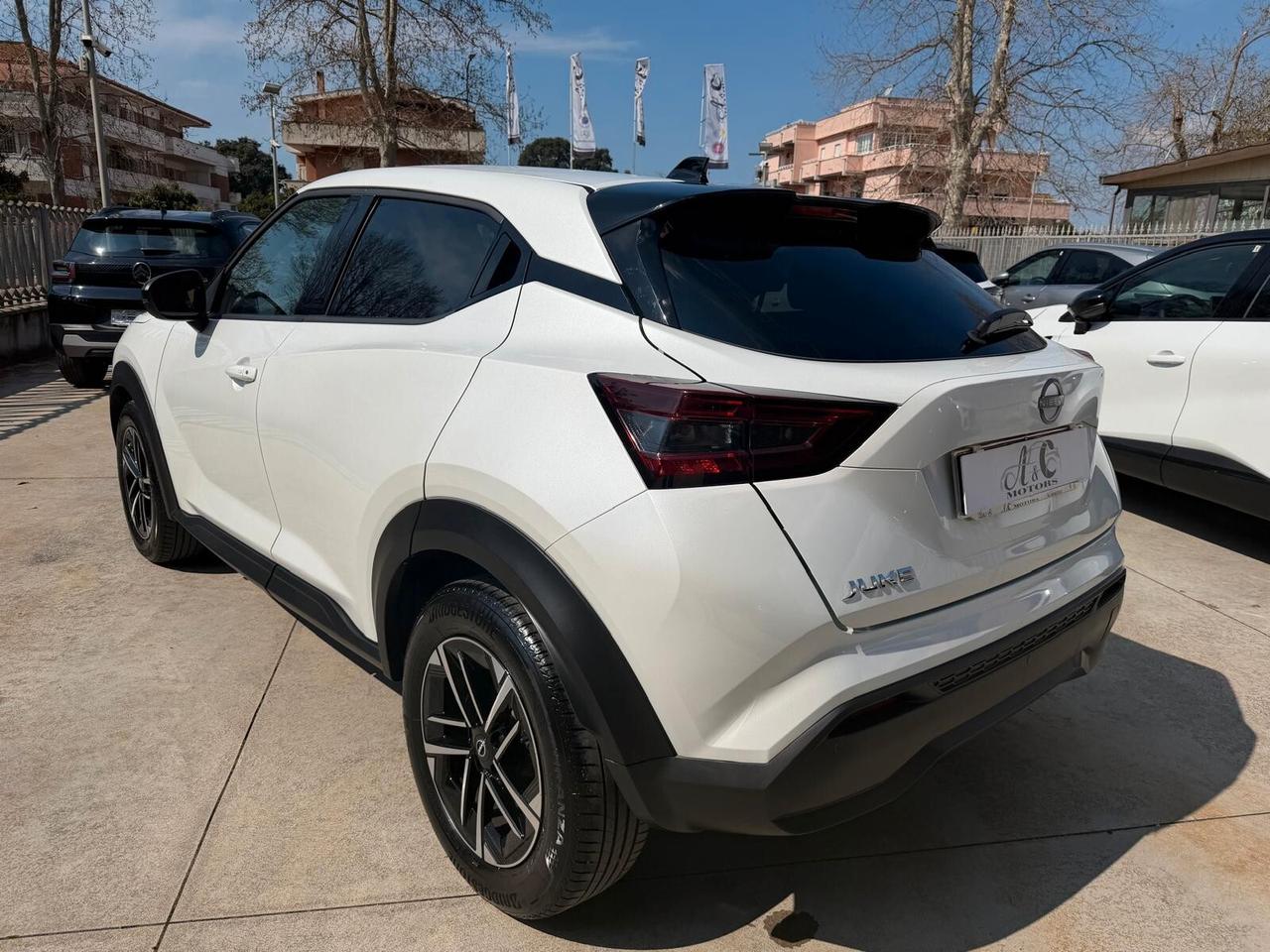 Nissan Juke 1.0 DIG-T 114 CV DCT N-Connecta