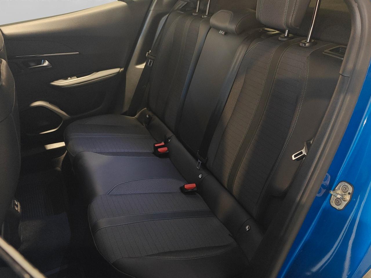 Peugeot 2008 BlueHDi 130cv S&S EAT8 Allure