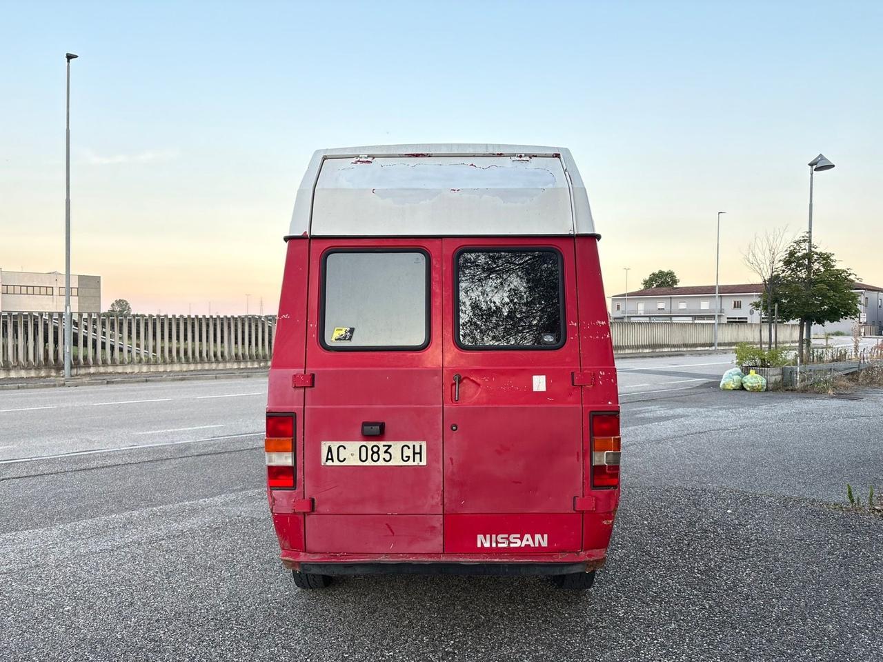 Nissan Trade 3.0 TD 85cv Tetto Alto Passo lungo