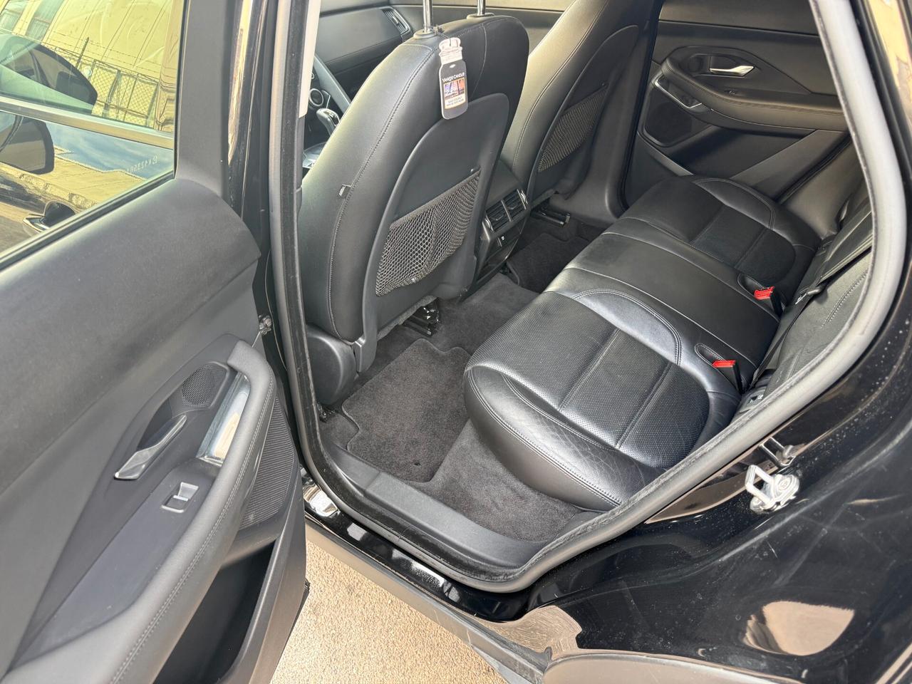 Jaguar E-Pace 2.0D 180 CV AWD aut. S