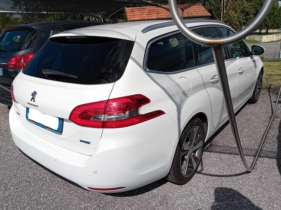 Peugeot 308 BlueHDi 150 S&S SW Allure