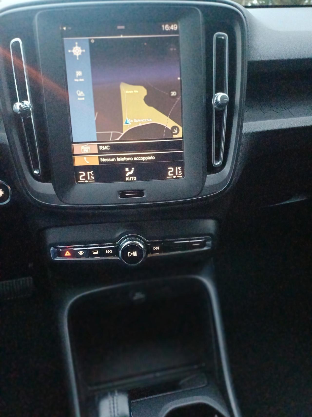 Volvo XC40 D3 AWD Geartronic Inscription PARI AL NUOVO CERTIFICATA