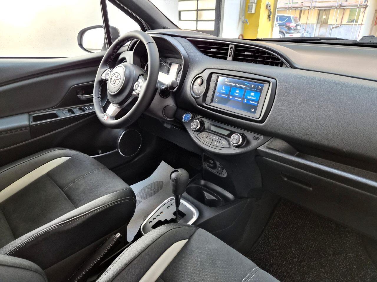 Toyota Yaris GR Sport 1.5 Hybrid