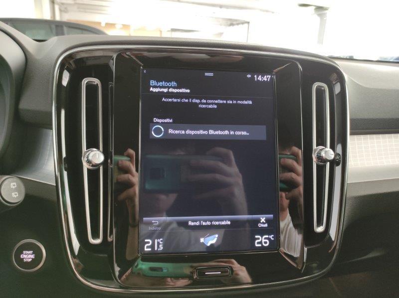 VOLVO XC40 (2017-->) - XC40 D3 Geartronic Momentum
