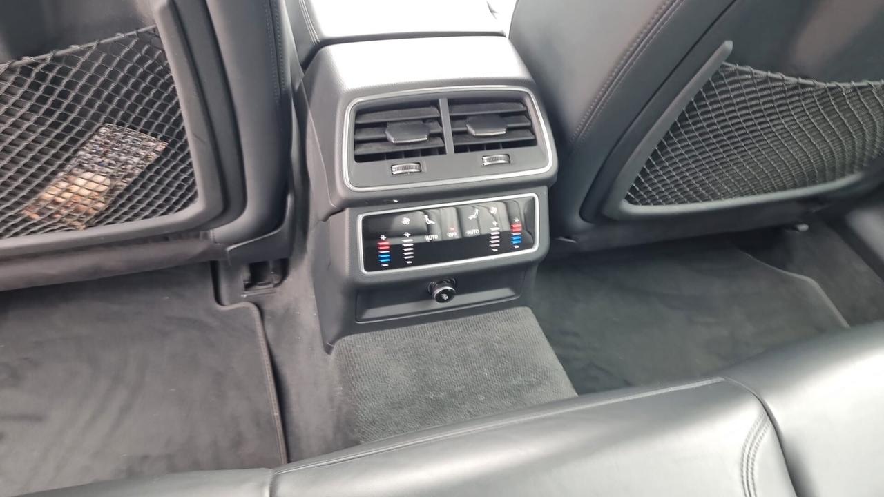 Audi A6 Avant 40 2.0 TDI S tronic Business Plus