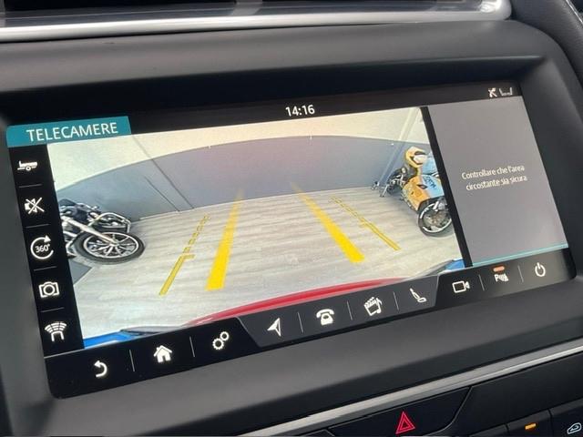Jaguar E-Pace 2.0D 180 CV AWD R dynamic Chequered Flag