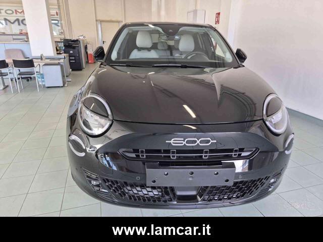 FIAT 600 Hybrid 100 CV DCT MHEV La Prima