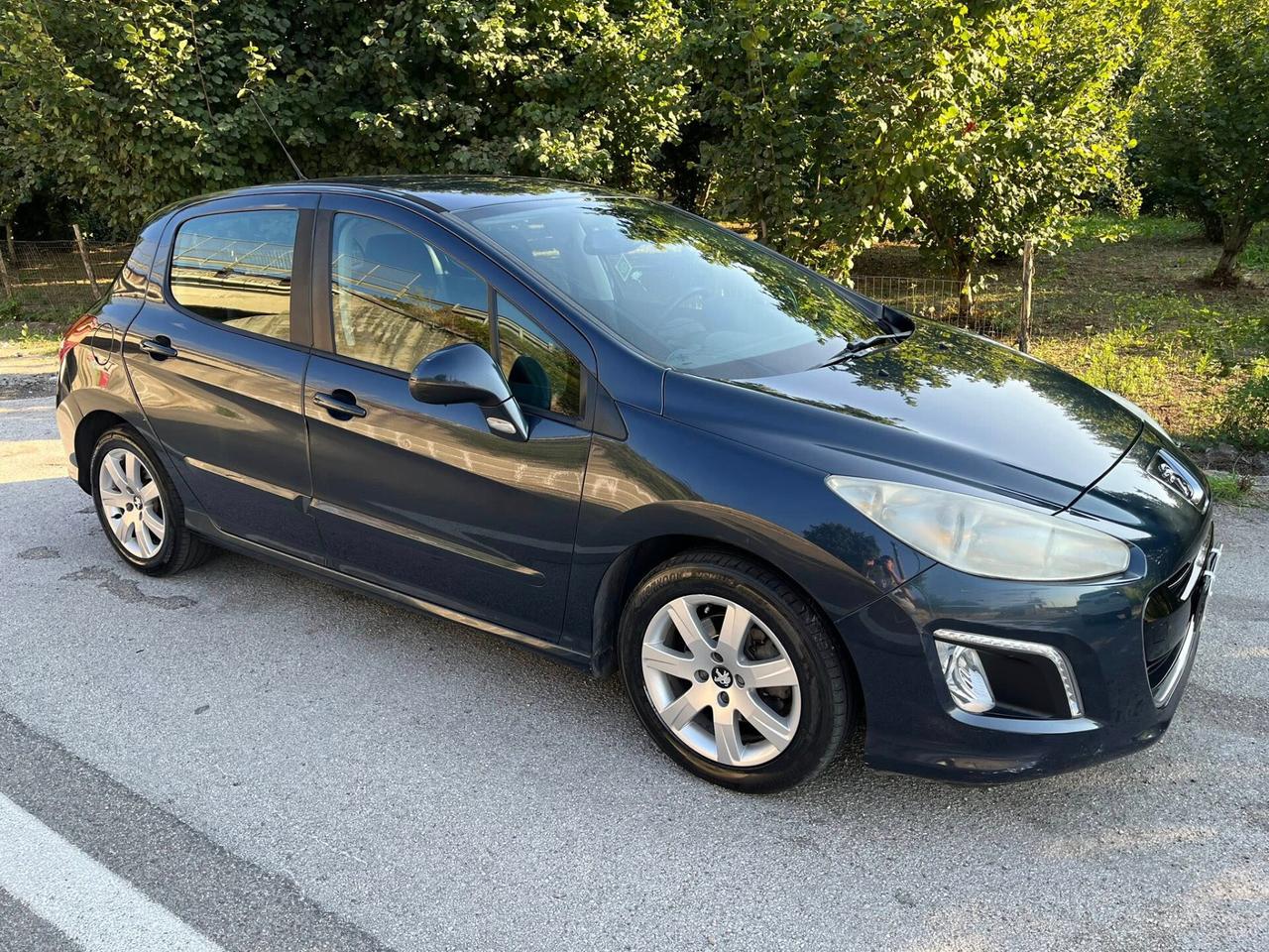 Peugeot 308 1.6 e-HDi 112CV S&S 5p. Access