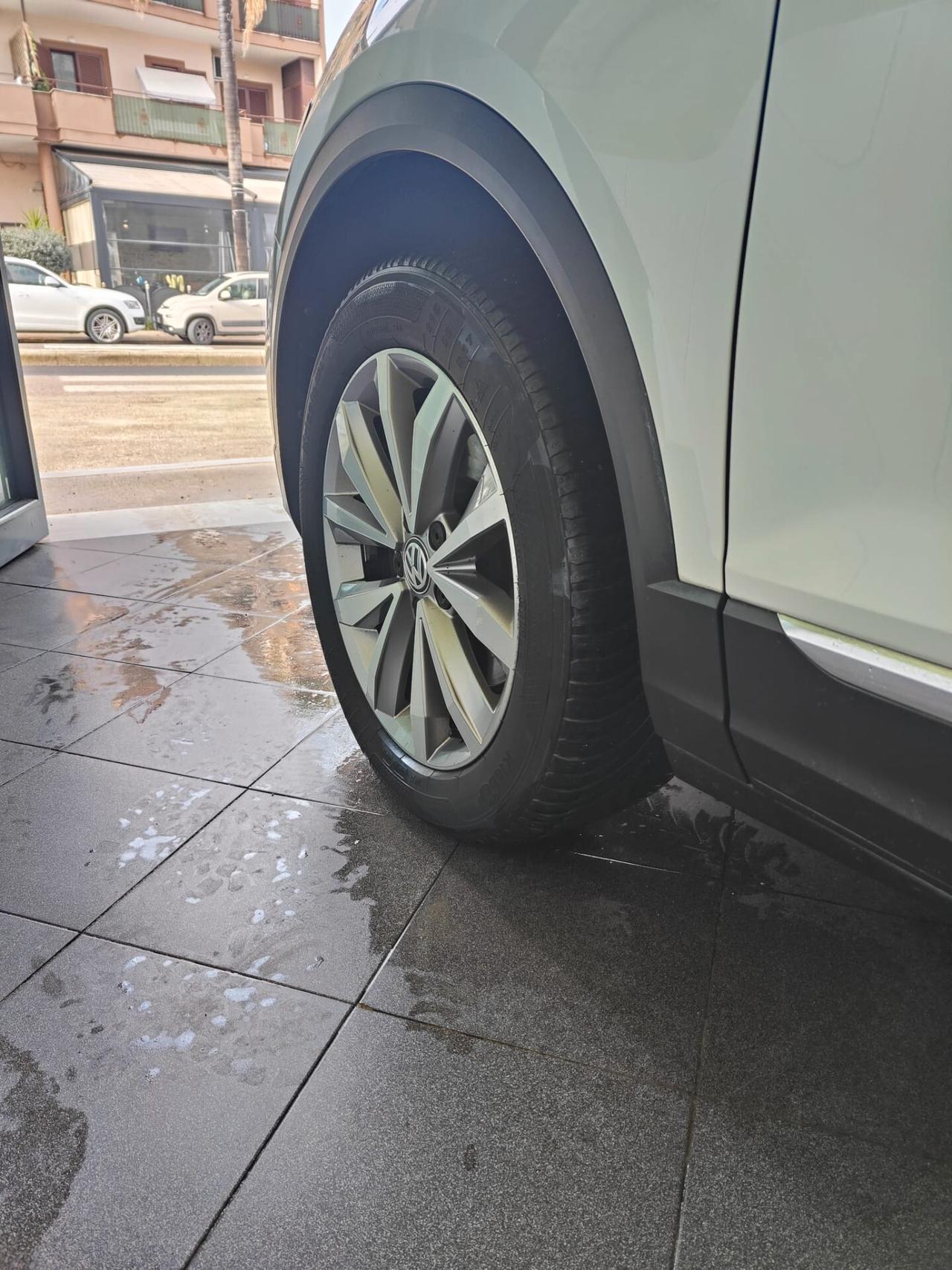 VOLKSWAGEN T-ROC- PRoV TOSCANA -ECCELLENTI CONDIZIONi