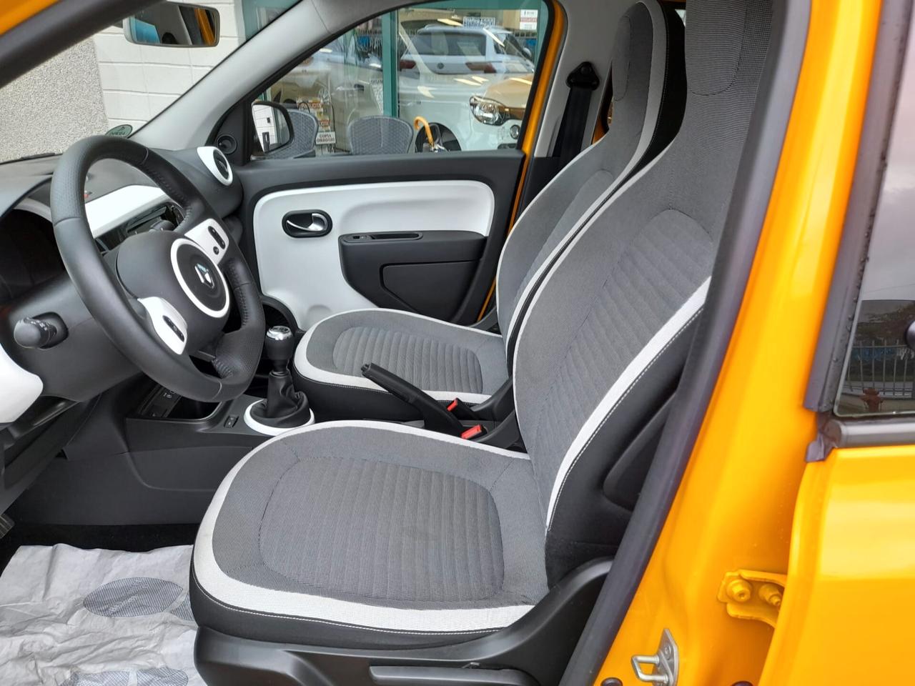 Renault Twingo SCe 65 CV Signature