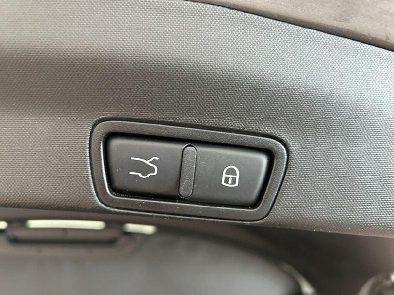 Alfa Romeo Stelvio 2.2 Turbodiesel 160 CV AT8 RWD Business