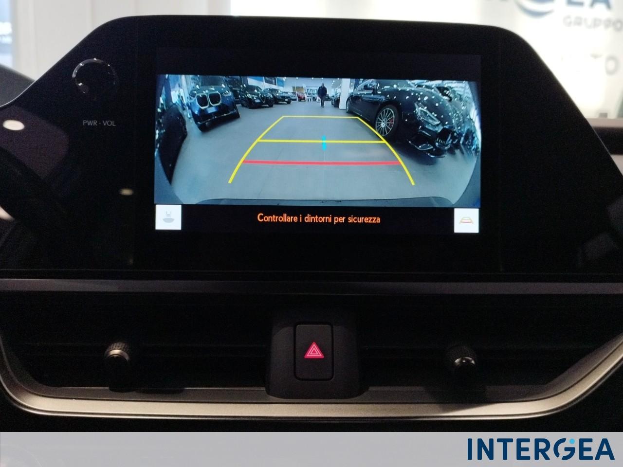 LEXUS UX 250h 2.0 Design 4wd cvt