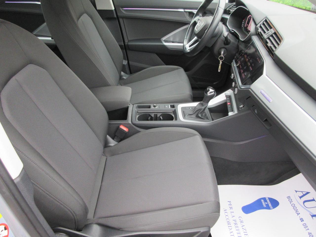 Audi Q3 35 2.0 tdi Business quattro s-tronic