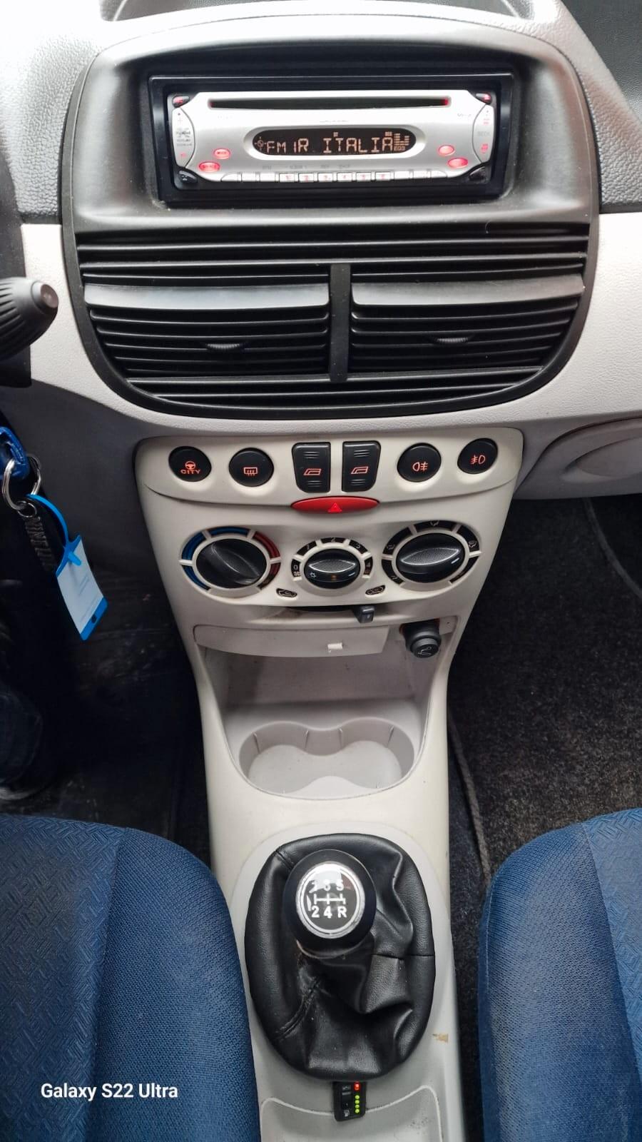 Fiat Punto 1.2 5 porte Actual gpl valido neopatentati