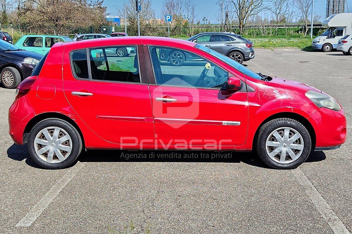 RENAULT Clio 1.2 16V 5 porte Dynamique