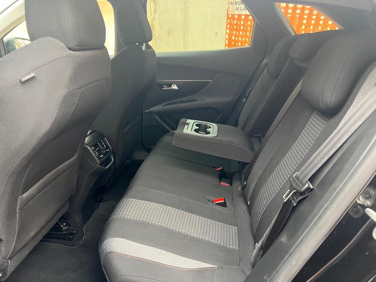PEUGEOT 3008 1.5 130CV ALLURE NAVI CAM LED 2021