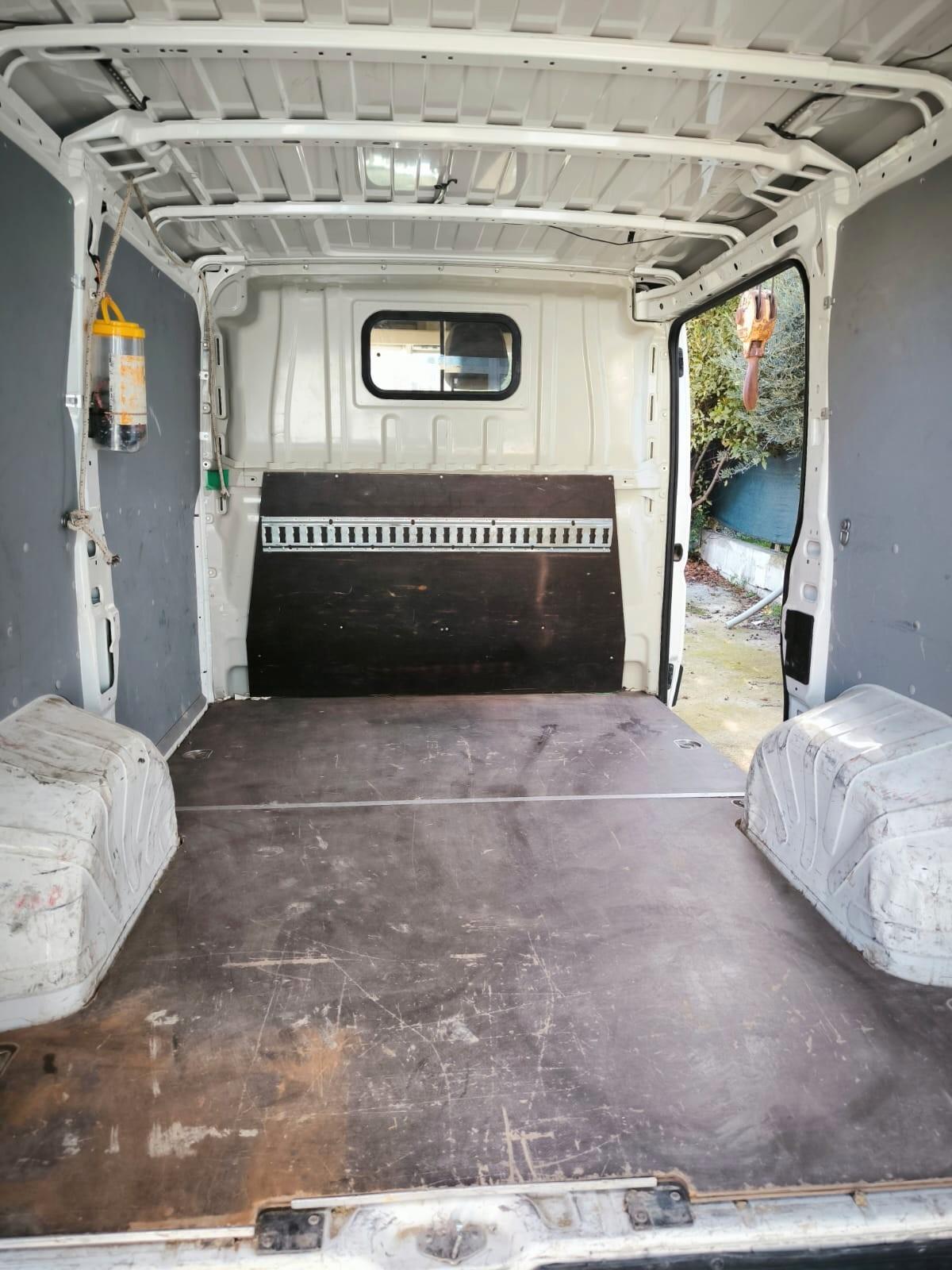 Peugeot Boxer 330 2.0 BlueHDi/110CV FAP PC-TN Combi Comfort