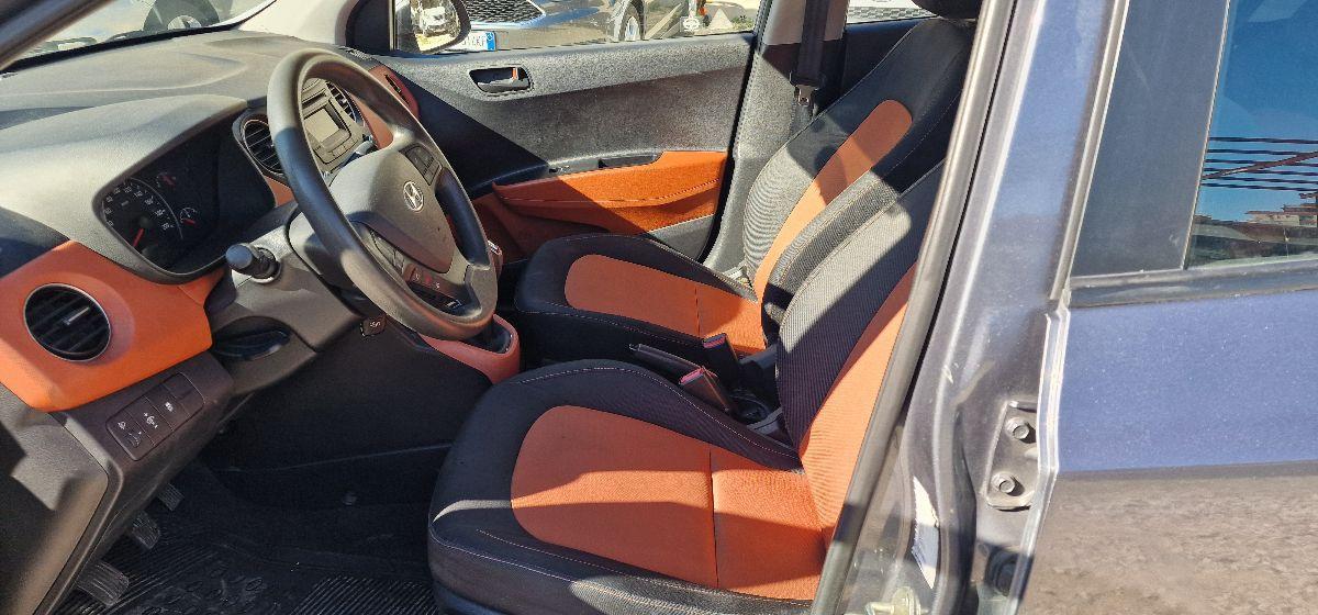 HYUNDAI i10 1.0 MPI Sound Edition