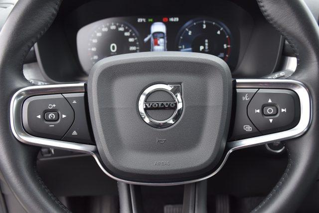 VOLVO XC40 D3 Geartronic Momentum
