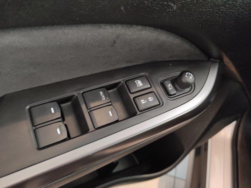 SUZUKI Vitara (2015) - Vitara 1.4 Hybrid Top