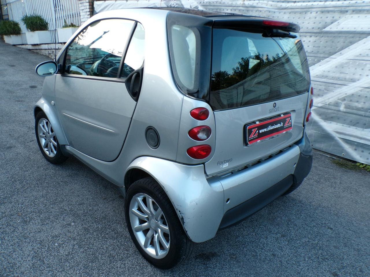 Smart ForTwo 700 coupé (45 kW)