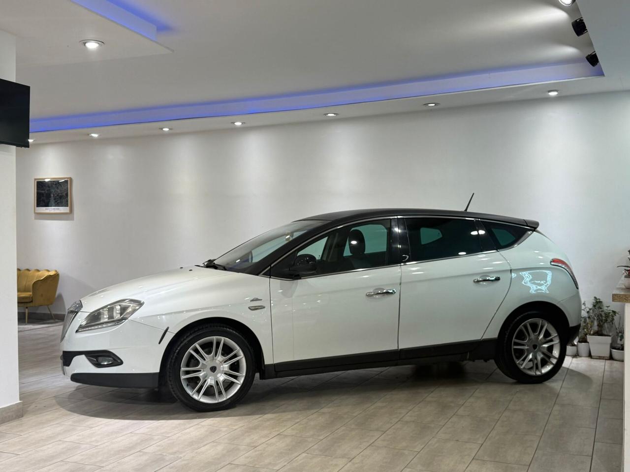 LANCIA DELTA 2.0 MJT 120CV PLATINO