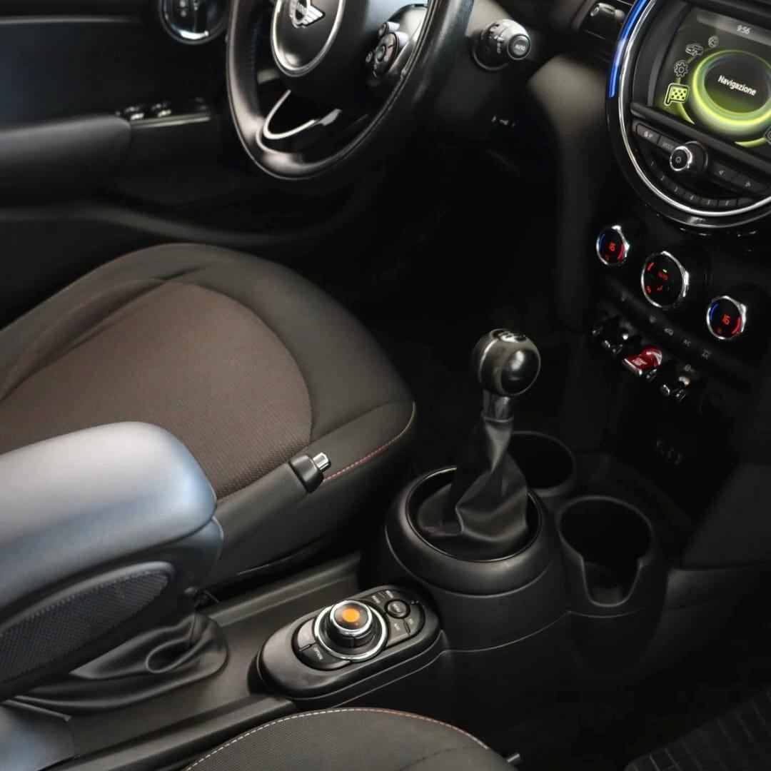 Mini 1.5 Cooper D 5 porte