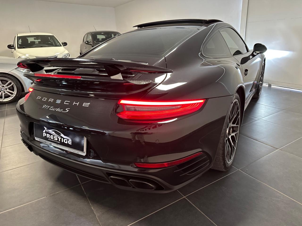 PORSCHE 911 3.8 TURBO S 560CV COUPE'