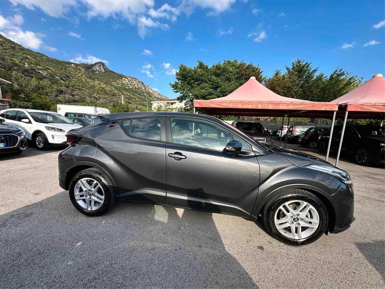 Toyota C-HR 1.8 Hybrid E-CVT Business