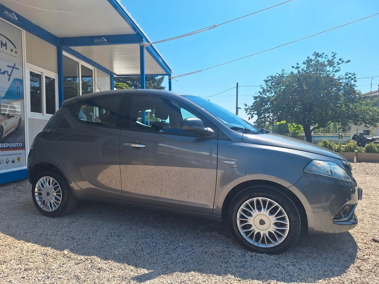 Lancia Ypsilon 1.3 MJT 16V 95 CV 5 porte Silver