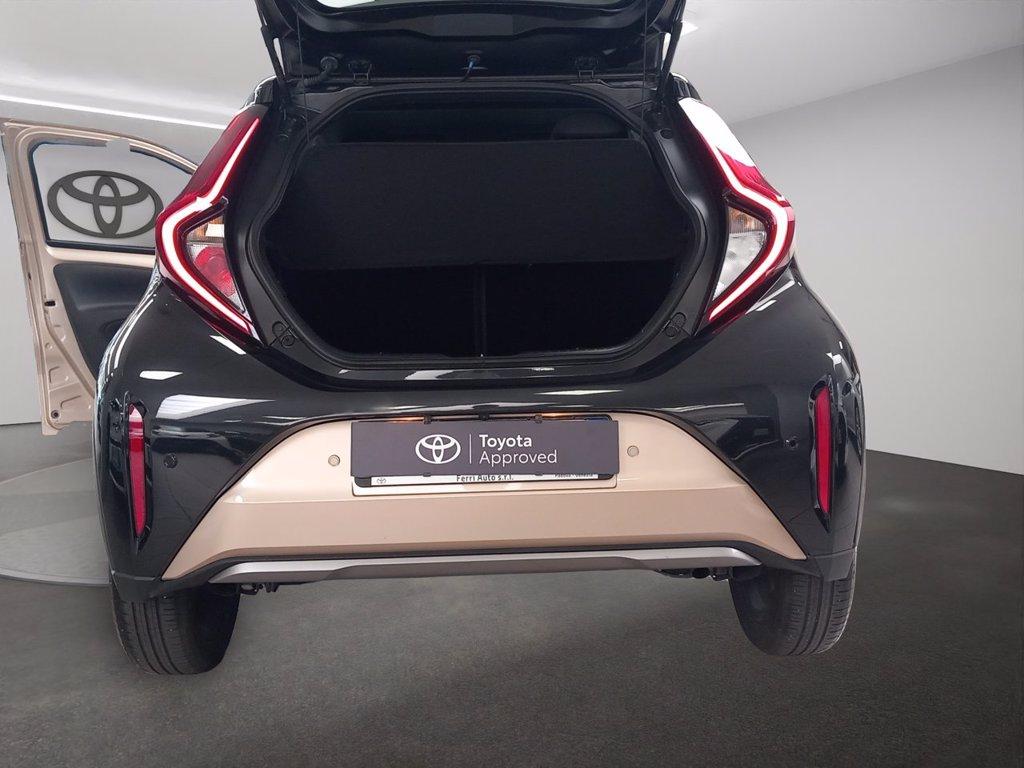 TOYOTA Aygo x 1.0 lounge 72cv del 2023