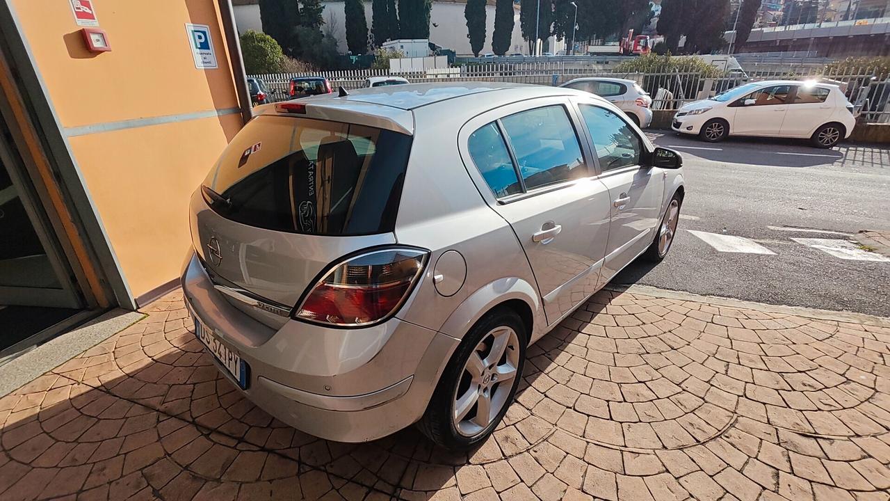 Opel Astra 1.7 CDTI 110CV 5 porte Cosmo