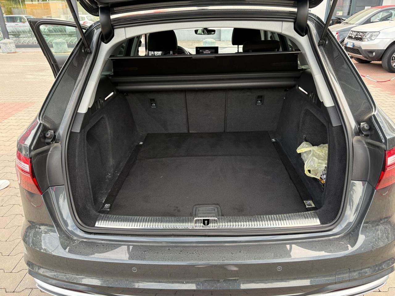 Audi A4 Avant 30 TDI/136 CV S tronic Business Advanced